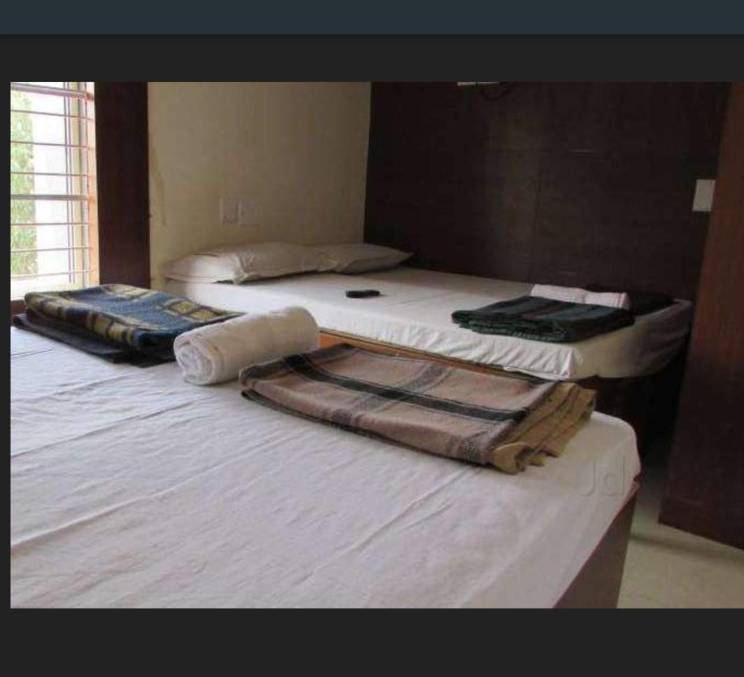 Hotel Dewans Residency 迈索尔 外观 照片